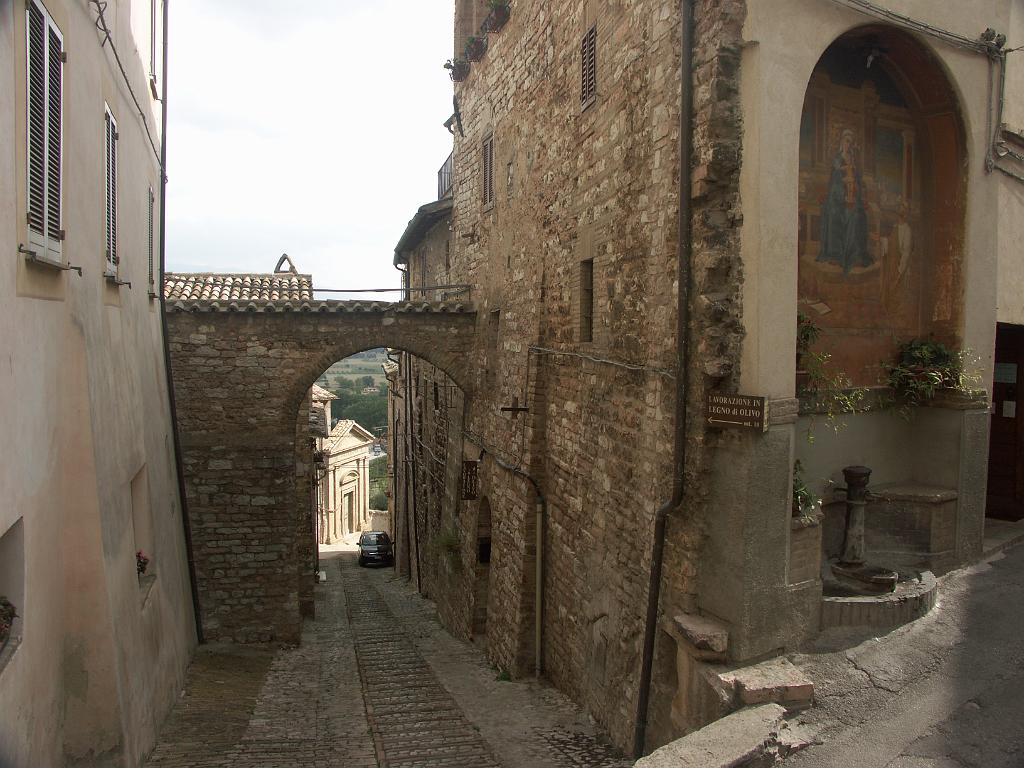 20070918_064.JPG - Spello